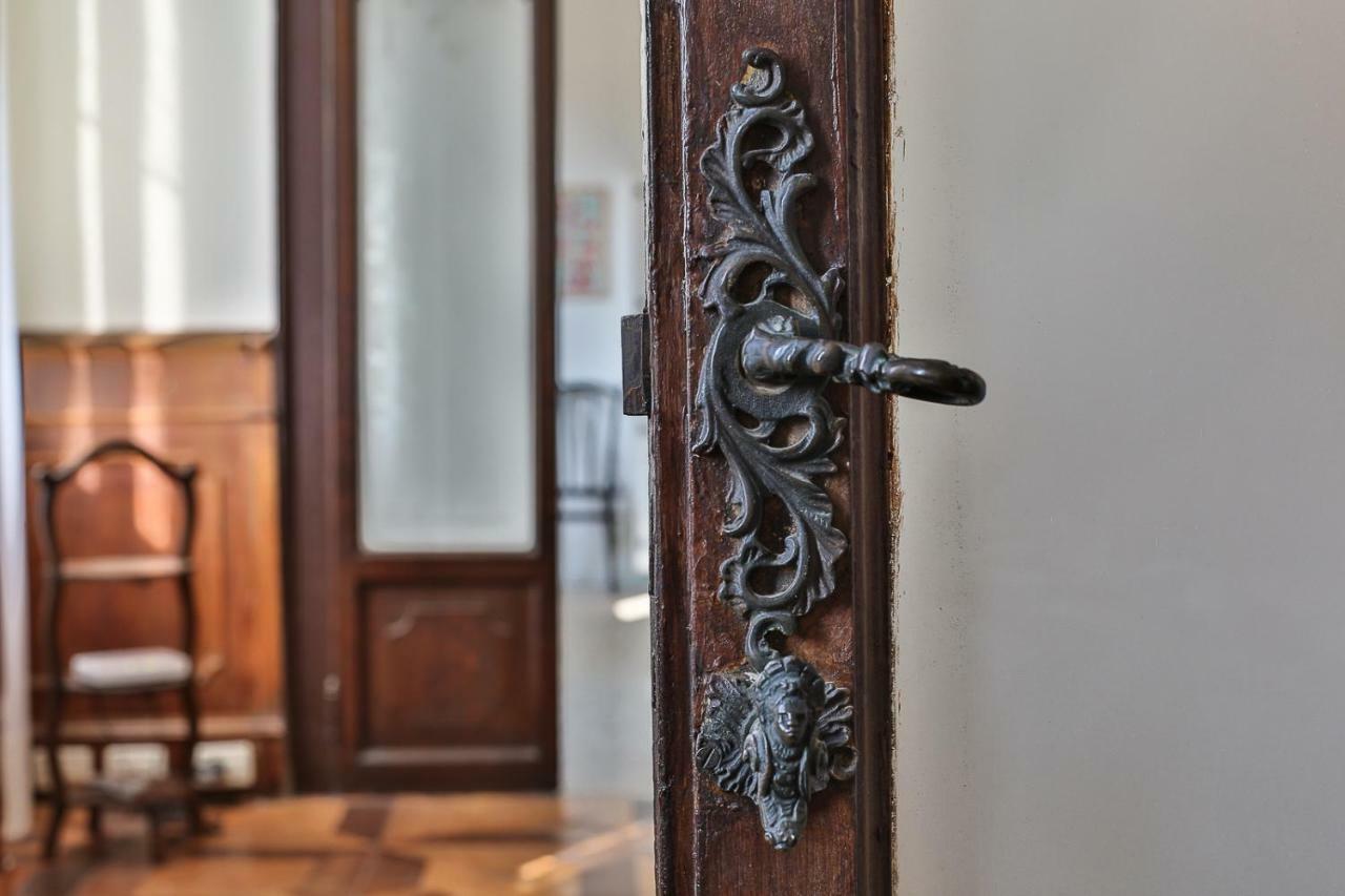 Ca Dei Greci Canal View Apartment Venice